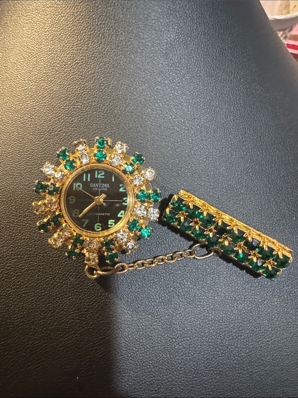 Vintage Santima De Luxe Green Rhinestone Lapel Pendant Watch
